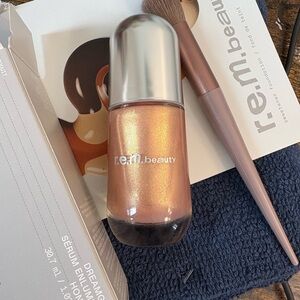 Dream Moon Serum Foundation - Shimmering Gold